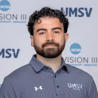 Gianni Giragosian Headshot 1