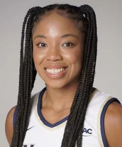 Hannah Clark - Camp Coach