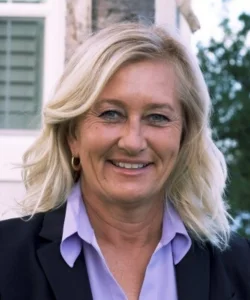 LeeAnn Fronckowiak - Camp Director