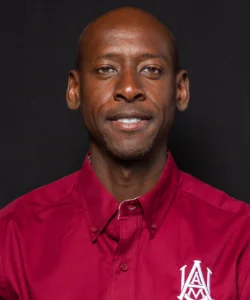 Willis Mbandi - Director