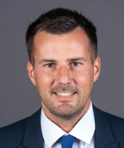 Lee Moyce - Head Women's Soccer Coach & Camp Director