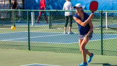 Pickleball solo woman shot