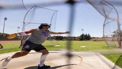 Throws feature 900x400