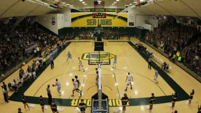 Golden Gym inside full