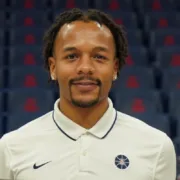 Isaiah Warren Headshot
