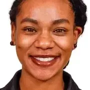 Dez Headshot