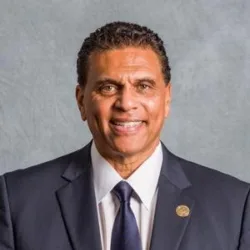 Reggie Theus Headshot