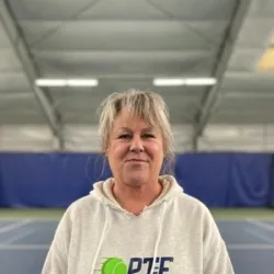 Teri Hartshorne Head Shot