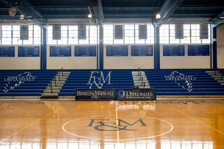 FM Banners and Stands