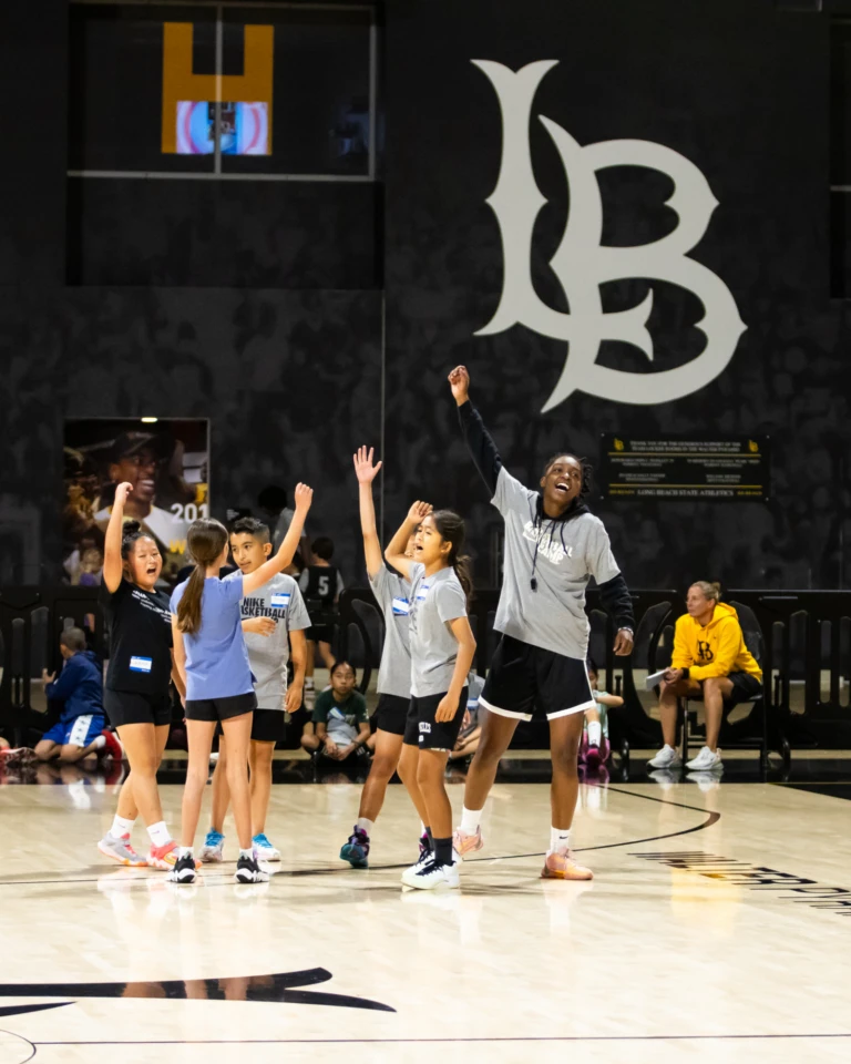 48835035 ka LBSUWB Bnikecamp 071