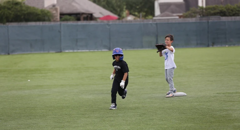 BAXDSY Baserunning Hustling at Scrap Yard Sports