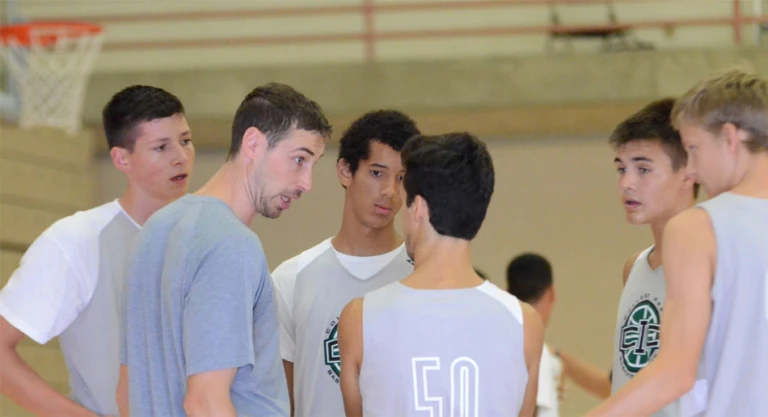 College Coaches Work With College Basketball Camp
