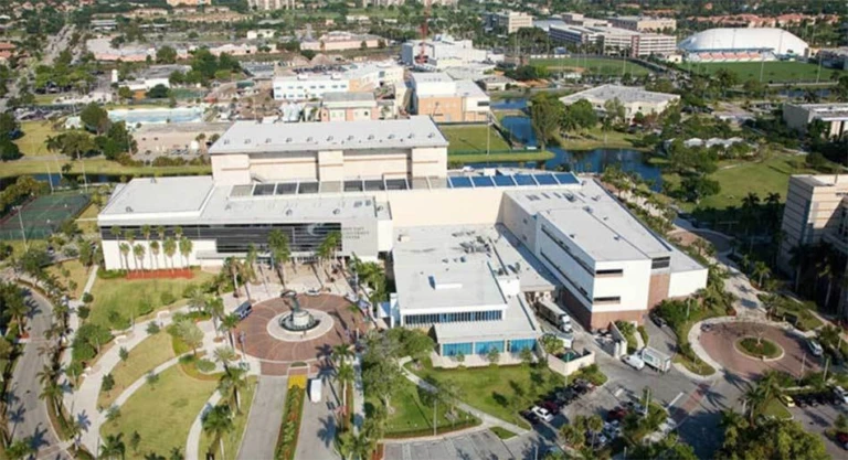 NSU university basketball camp for boys and girls this summer