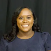 La Sheena Brooks Headshot