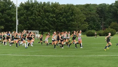 2019 field hockey gallery campers warming up
