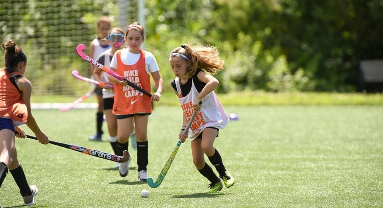 Gallery Girl Running