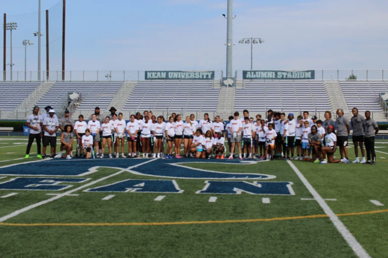 FBNDKU NIKE FLAG PIC Group Photo