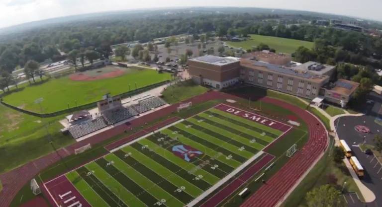 De Smet Jesuit FBNDSL Gallery 3