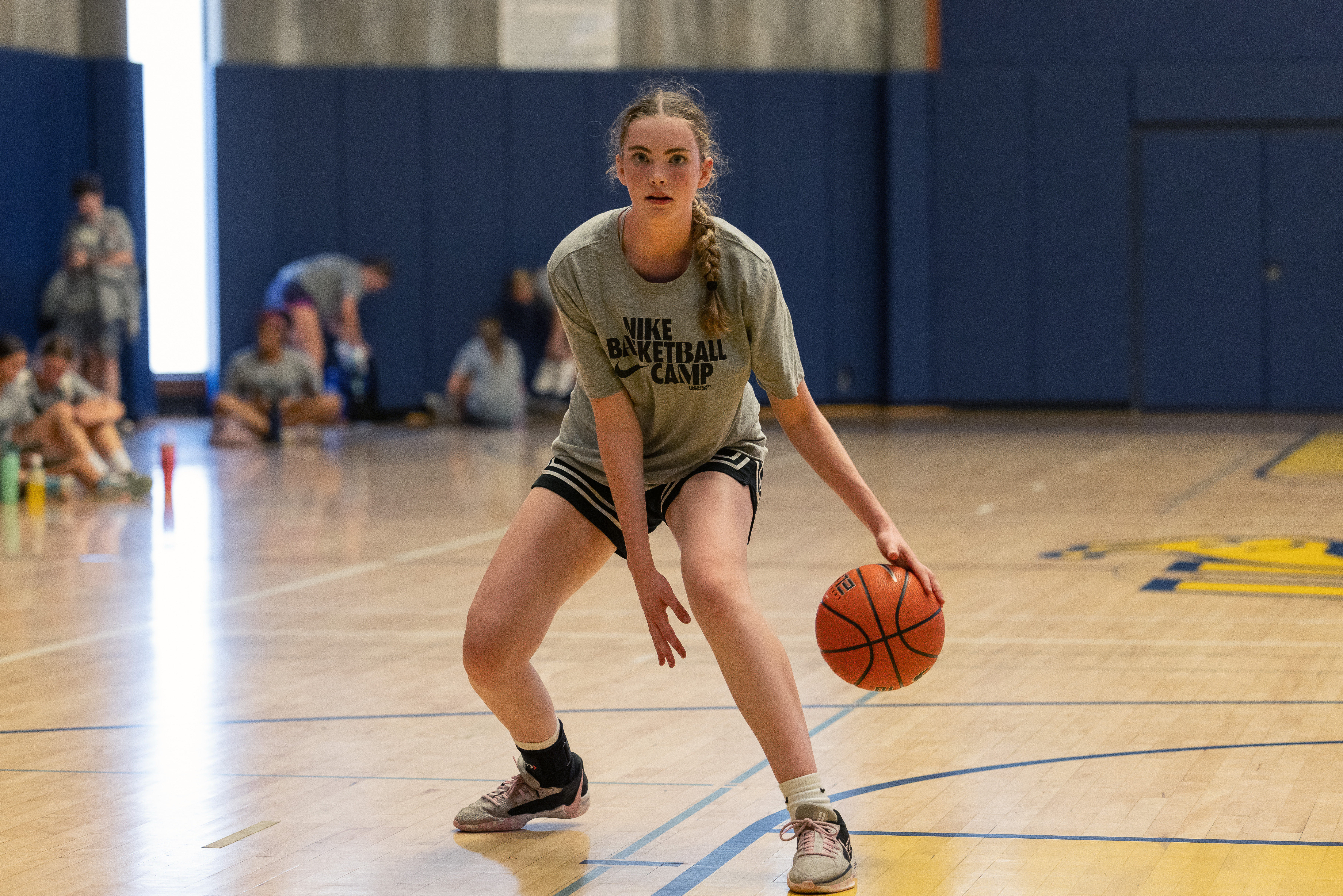 girls nike basketball