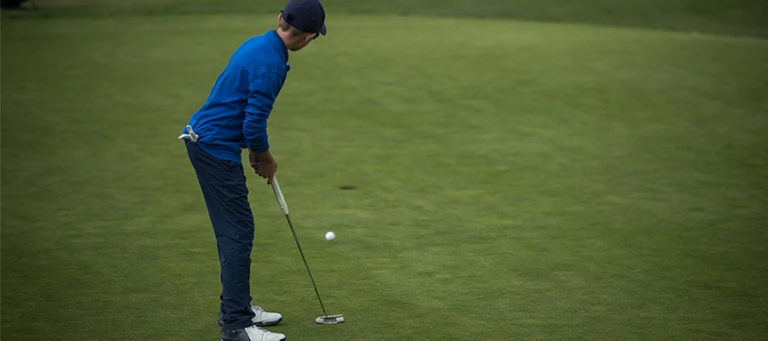 Nike Junior Golf Camp fixed putting shot png