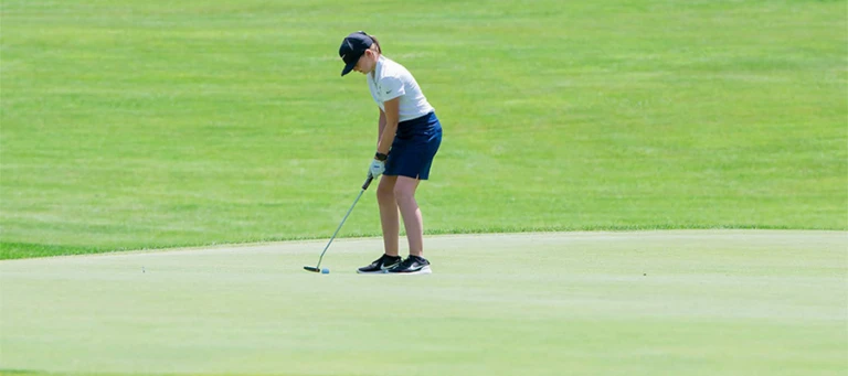 Nike Junior Golf Camp focus putt png