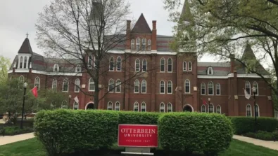 Otterbein University Sign Facility Nike Lacrosse Camp