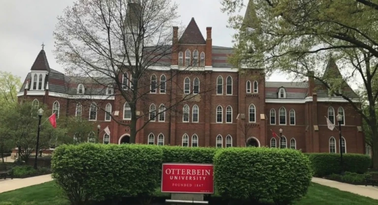 Otterbein University Sign Facility Nike Lacrosse Camp
