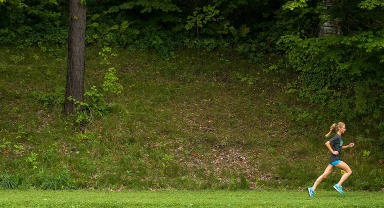 Running Gallery Alone 2