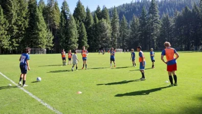 Two rivers players boys 950x516