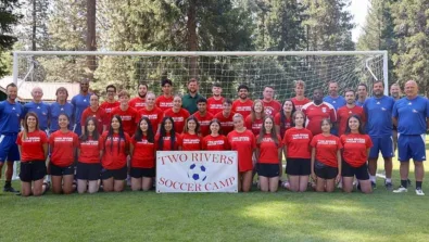 Two rivers coaches 950x516