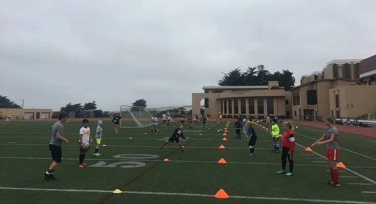 Si Gallery Soccer Schoiol