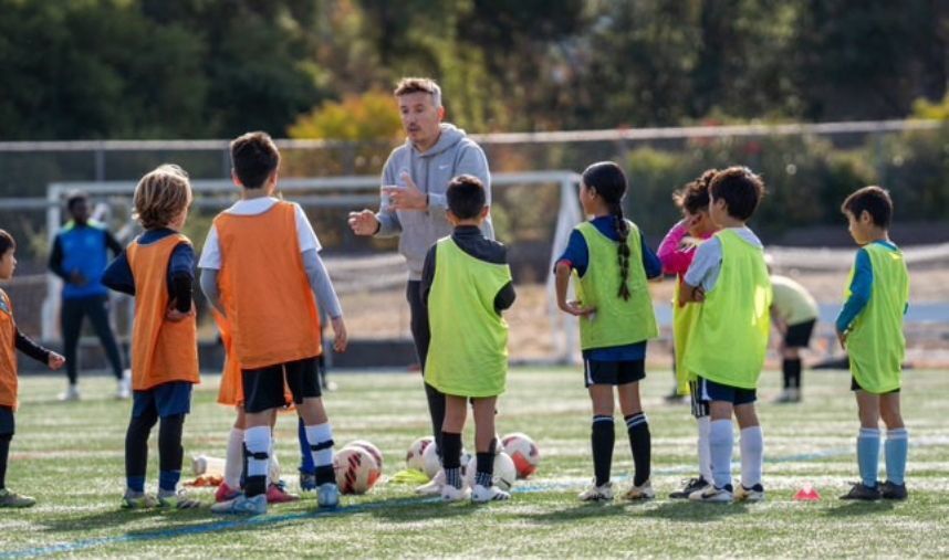 Ben Maxwell Press Release Photo 2