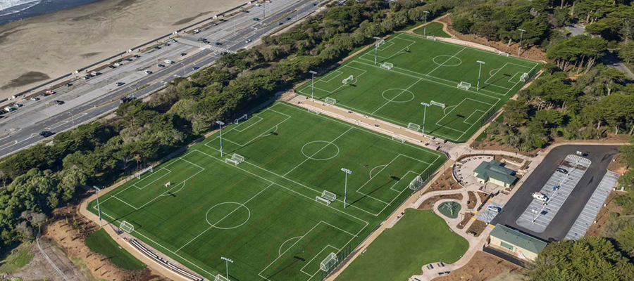 Beach Chalet 900x400