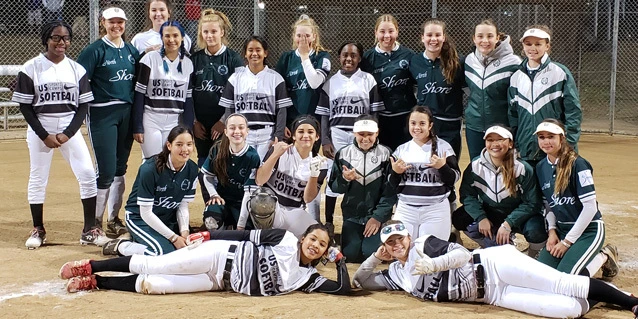 Posing With Aussie Softball Team
