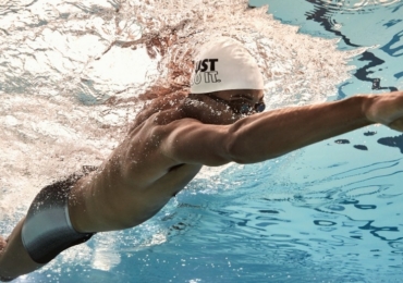 Nike Swim Underwater Boy Go