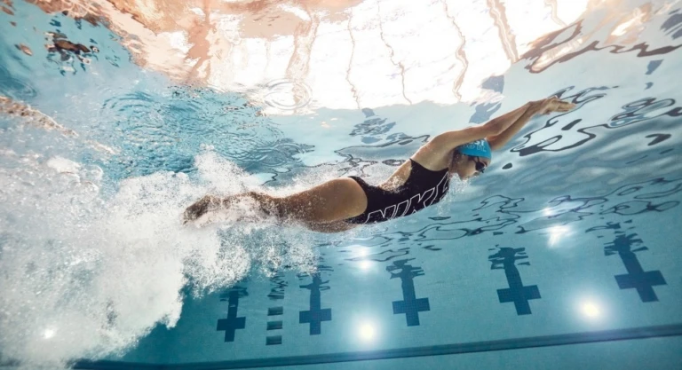 Nike Swim Underwater Streamline