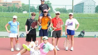 Group On Court Shoulders