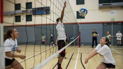 Cal Berkeley Boy Blocking