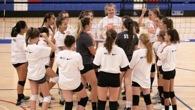 Gallery Coach Huddle