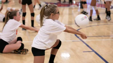 Gallery Girl Passing