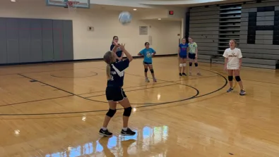 Practice Volleybal Game Adelphi University
