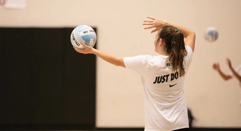 2019 volleyball gallery practice serving