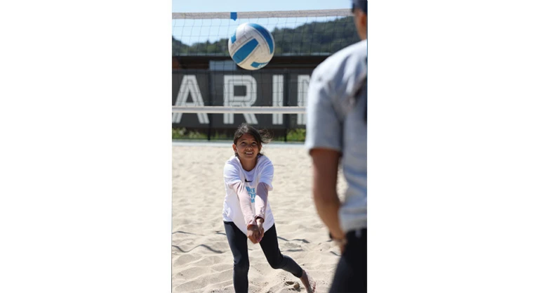 Bodhi Beach Girl Passing Gallery 6