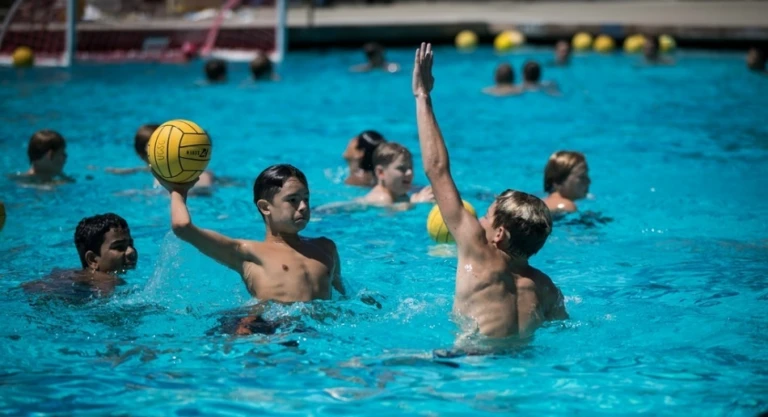 Nike 5Meter Water Polo Shot