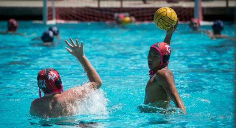 Nike 5Meter Water Polo Shot Defend