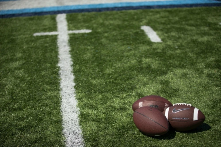 Contact Football 072015 4130