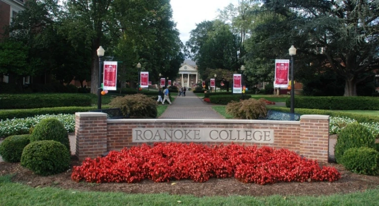 Roanoke College Entrance