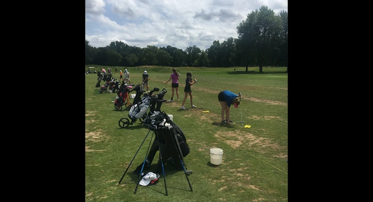 Nike Junior Golf Camp Fieldstone Practicing Junior Golf Skills